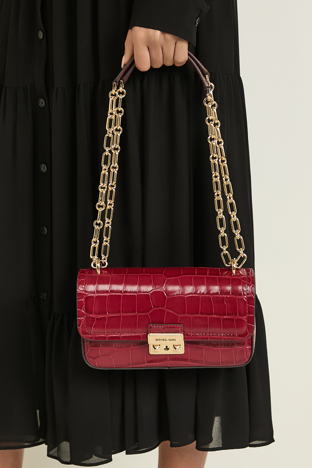 תמונת כל הלוק של תיק טרייבקה סמול